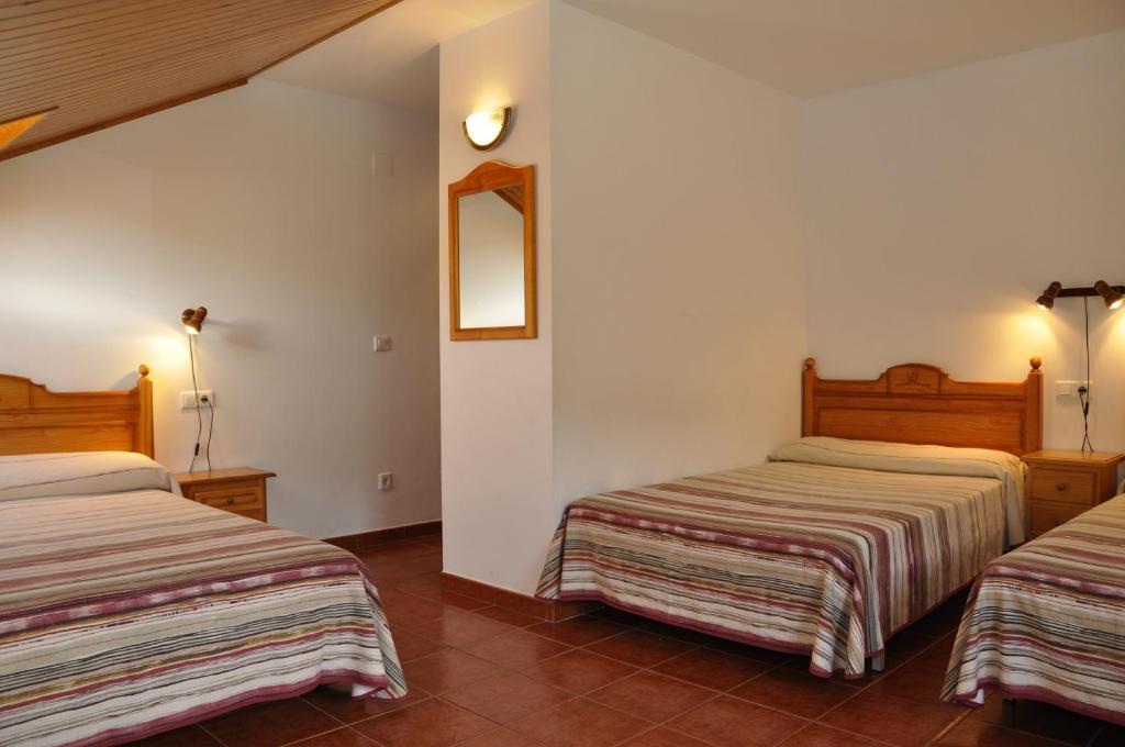 Hotel Castillo D'Acher Siresa Екстериор снимка