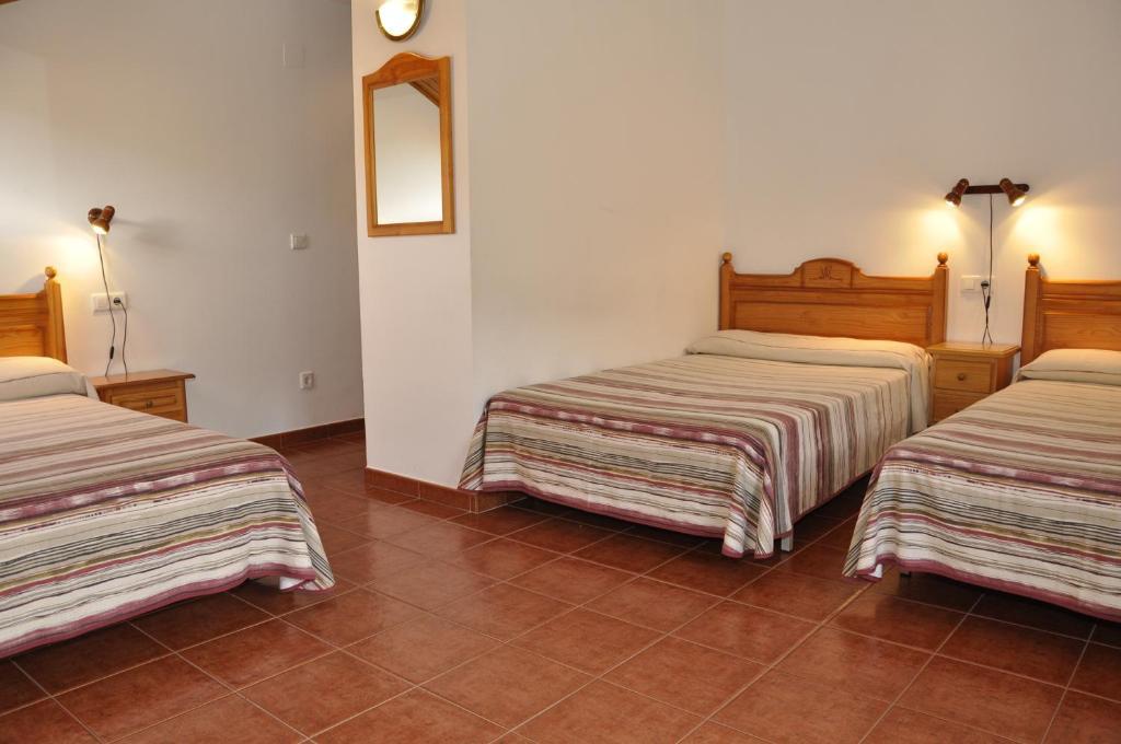 Hotel Castillo D'Acher Siresa Екстериор снимка