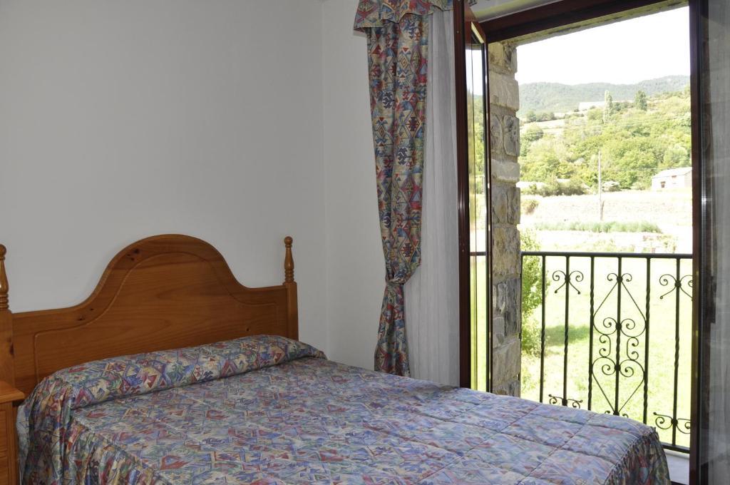 Hotel Castillo D'Acher Siresa Екстериор снимка