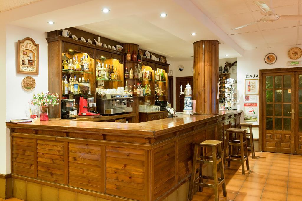 Hotel Castillo D'Acher Siresa Екстериор снимка
