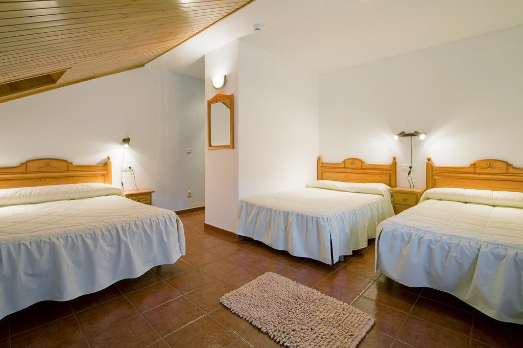 Hotel Castillo D'Acher Siresa Екстериор снимка